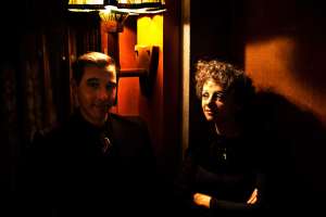 Charles avec Edith Piaf (Julie-Marie Baup). Photo Antoine Agoudjian