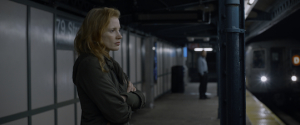 "Memory": Sylvia (Jessica Chastain) dans le métro. DR