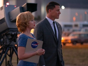 "To the Moon": Kelly (Scarlett Johansson) et Cole (Channing Tatum). DR