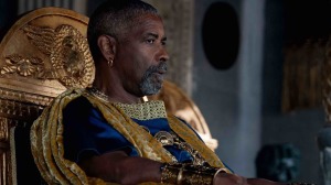 "Gladiator II": Denzel Washington (Macrinus). DR