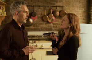 "La chambre...": Damian (John Turturro) et Ingrid. DR